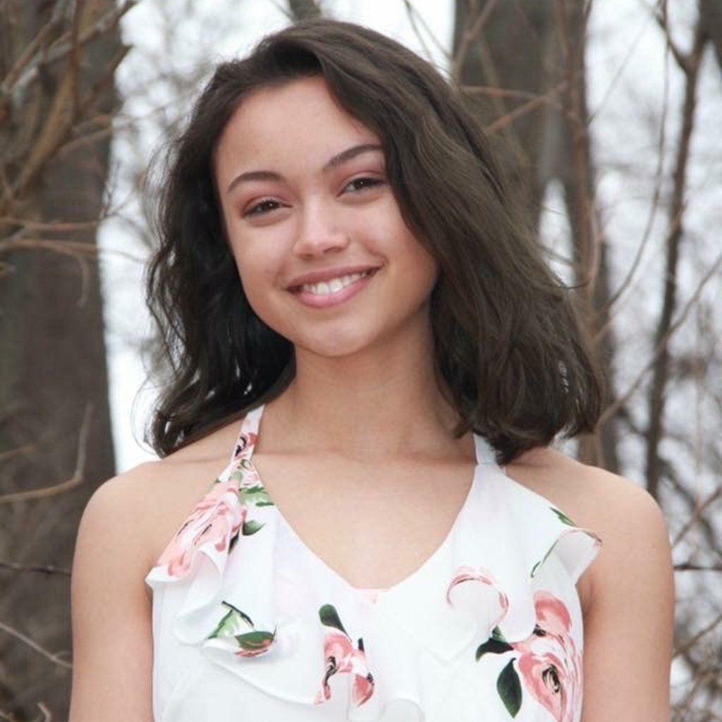 Photo of Leah Elliott