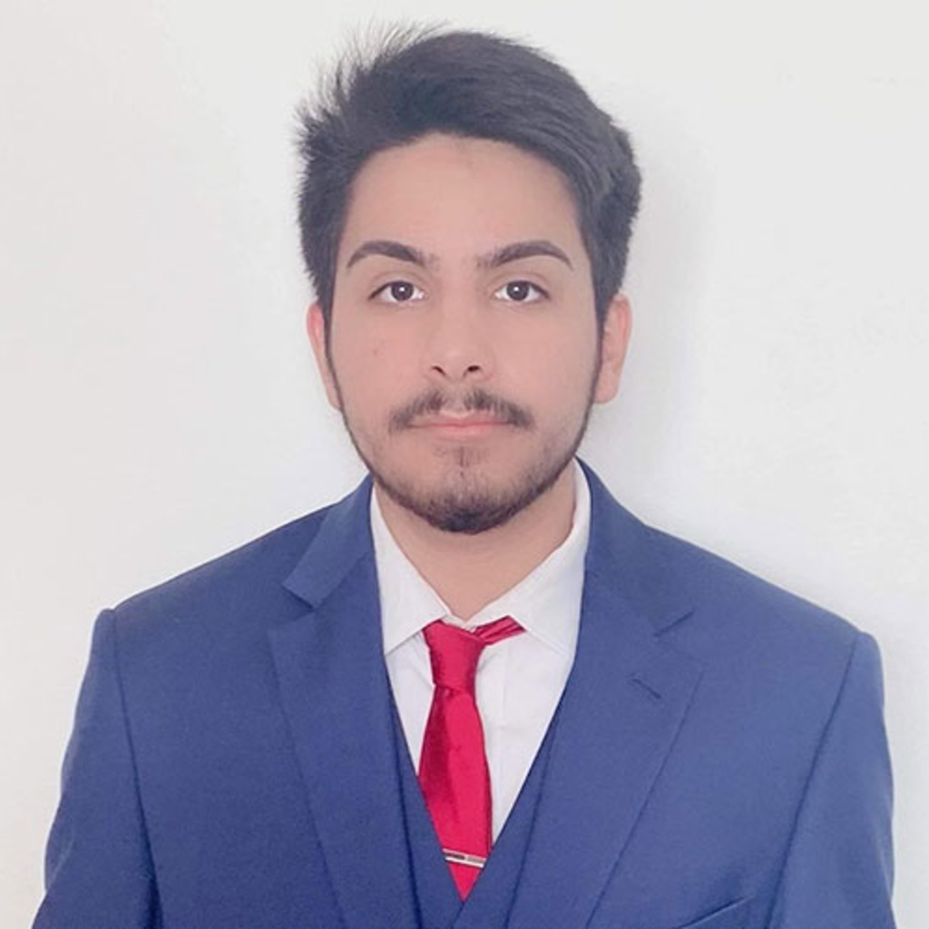 Photo of Victor Calderon